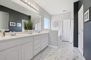 10884 Hawks Landing Rd, Fort Worth, TX 76052 - Photo 15