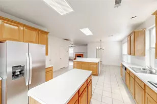 1310 Pinehurst Dr, Lewisville, TX 75077 - Photo 11