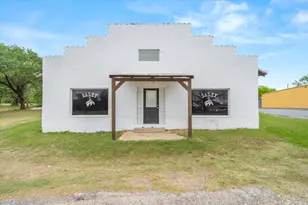 320 W Garland St, Grand Saline, TX 75140 - Photo 1