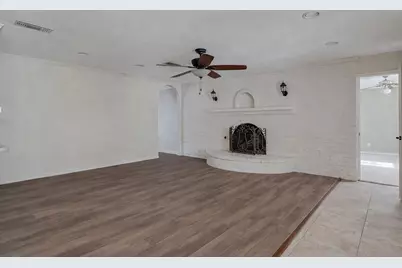 849 Wheelwood, Hurst, TX 76053 - Photo 5