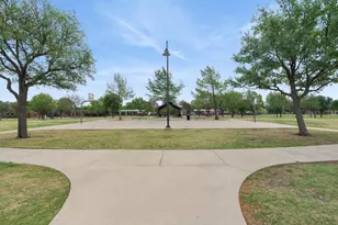 1104 Churchill Dr, Frisco, TX 75036 - Photo 37