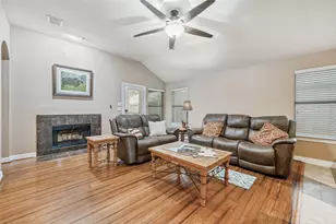 412 Crossbill Ln, Little Elm, TX 75068 - Photo 11