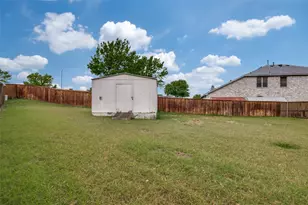 4562 Normandy Way, Grand Prairie, TX 75052 - Photo 25