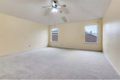 4562 Normandy Way, Grand Prairie, TX 75052 - Photo 17