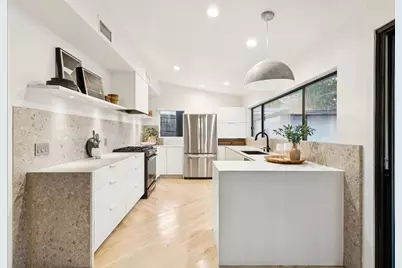 2849 Claudette Avenue, Dallas, TX 75211 - Photo 11