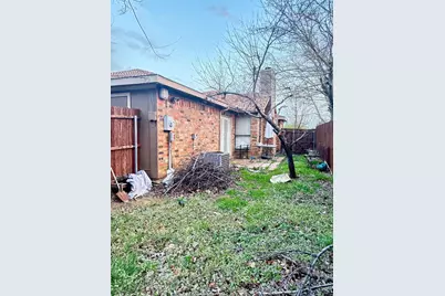 1107 Rimcrest Drive, Arlington, TX 76017 - Photo 13