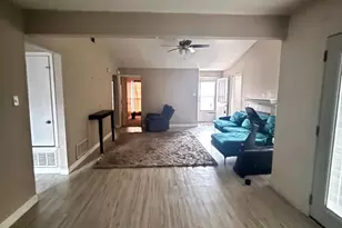 1107 Rimcrest Dr, Arlington, TX 76017 - Photo 5