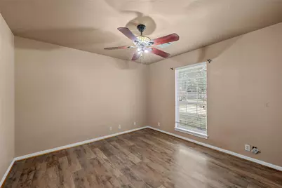 108 Hidden Oaks Drive, Waco, TX 76705 - Photo 13