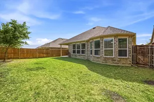 2820 Gillingham Ln, McKinney, TX 75071 - Photo 25