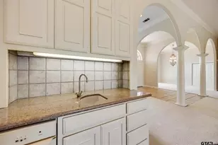141 Cypress Point Cir, Hideaway, TX 75771 - Photo 17