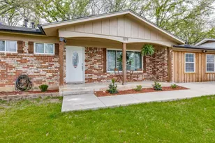 109 N Ash Ave, Azle, TX 76020 - Photo 1