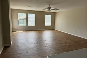 1305 Mill Branch Dr, Garland, TX 75040 - Photo 11