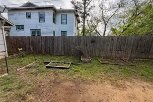 114 E Hull St, Denison, TX 75021 - Photo 17