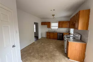 114 E Hull St, Denison, TX 75021 - Photo 11