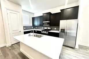 4548 Community Ct, Plano, TX 75024 - Photo 9