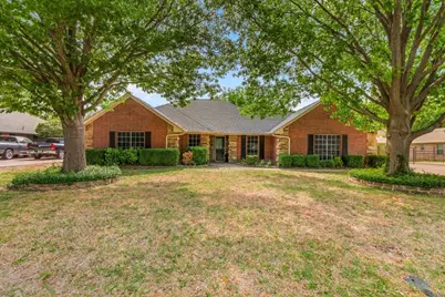 413 Flagstone Drive, Burleson, TX 76028 - Photo 31