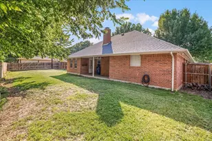 413 Flagstone Dr, Burleson, TX 76028 - Photo 29