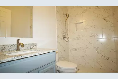 319 13th Street, Grand Prairie, TX 75051 - Photo 5