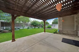 4523 Brittany Ln, Grand Prairie, TX 75052 - Photo 25