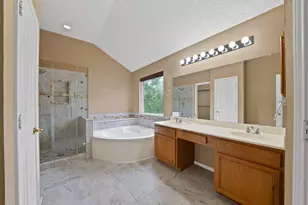 4523 Brittany Ln, Grand Prairie, TX 75052 - Photo 17