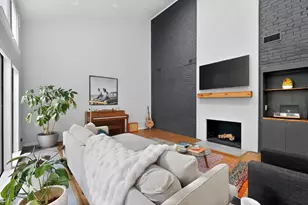 925 Easton Pl, Dallas, TX 75218 - Photo 9