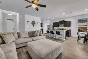 9224 Red Brush Trl, Fort Worth, TX 76131 - Photo 3