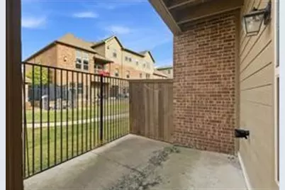 555 Waterloo Drive, Lewisville, TX 75067 - Photo 33