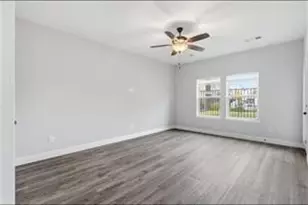 555 Waterloo Dr, Lewisville, TX 75067 - Photo 25