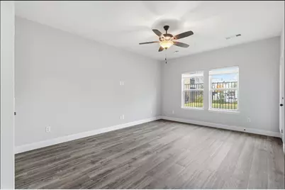 555 Waterloo Drive, Lewisville, TX 75067 - Photo 9