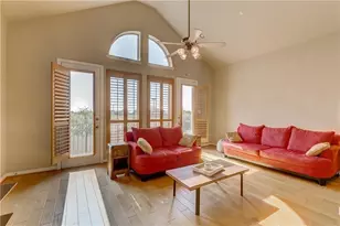 8728 Iron Horse Dr, Irving, TX 75063 - Photo 11