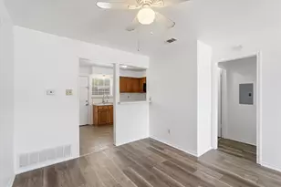 2710 Wimbledon Ct, Garland, TX 75041 - Photo 15
