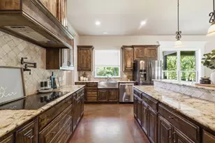 104 Oak Bend Ct, Lipan, TX 76462 - Photo 5