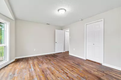 2336 Glencrest Drive, Fort Worth, TX 76119 - Photo 13