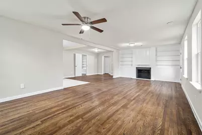 2336 Glencrest Drive, Fort Worth, TX 76119 - Photo 3