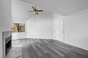 9825 Walnut St, Dallas, TX 75243 - Photo 23
