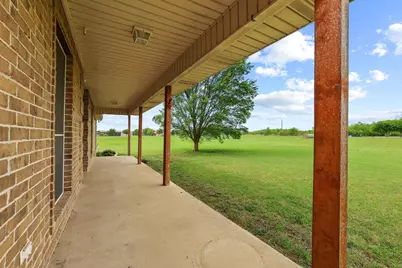 386 Scoggins Road, Tioga, TX 76271 - Photo 9