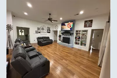 715 Buttermilk Drive, Arlington, TX 76006 - Photo 9
