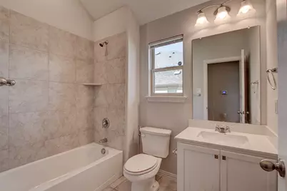 137 Rio Trinidad Drive, Fort Worth, TX 76120 - Photo 3