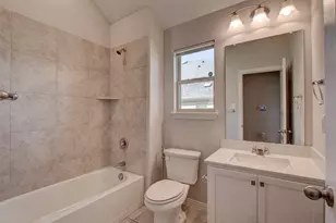 137 Rio Trinidad Dr, Fort Worth, TX 76120 - Photo 3