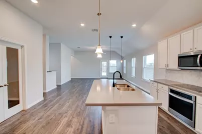 137 Rio Trinidad Drive, Fort Worth, TX 76120 - Photo 9