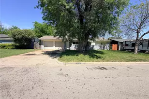 7713 Noreast Dr, North Richland Hills, TX 76180 - Photo 1