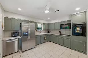 514 Huntingdon Ct, Irving, TX 75061 - Photo 11