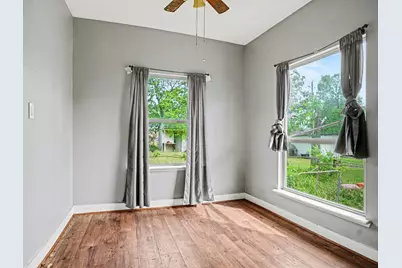 108 E Tyler Street, Ennis, TX 75119 - Photo 15
