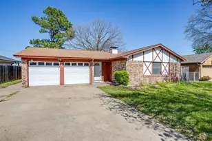 728 NW Douglas St, Burleson, TX 76028 - Photo 1