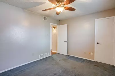 728 NW Douglas Street, Burleson, TX 76028 - Photo 17