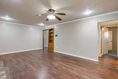 728 NW Douglas Street, Burleson, TX 76028 - Photo 5