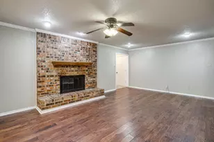 728 NW Douglas St, Burleson, TX 76028 - Photo 3