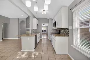 1204 Saratoga Dr, Euless, TX 76040 - Photo 11