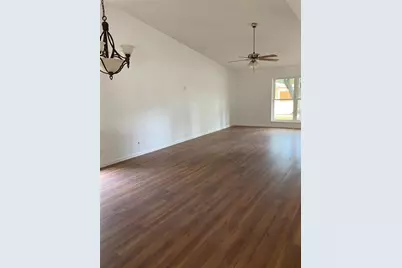 854 Timberdale Street, Grand Prairie, TX 75052 - Photo 5