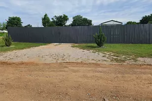130 Trails End Cir, Millsap, TX 76066 - Photo 39